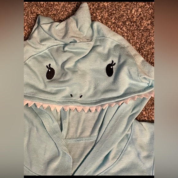 SO Girl's Shark sleeveless top and shorts pjs size 10 1/2 - Picture 2 of 5